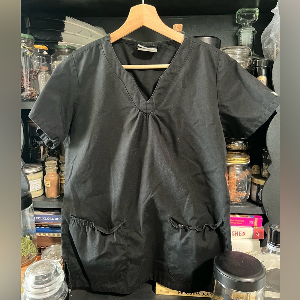Uniform Advantage Buttersoft Scrub Top